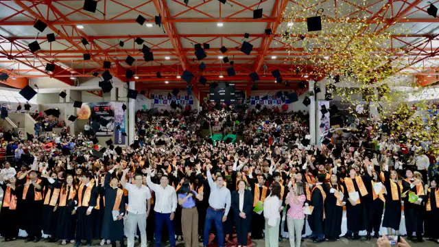 Ceremonia de graduación del CECyTEBCS en Baja California Sur