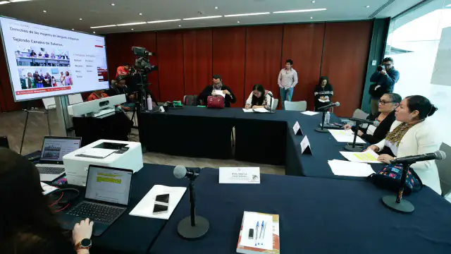 Senadora Edith López Hernández durante presentación de avances de consulta indígena