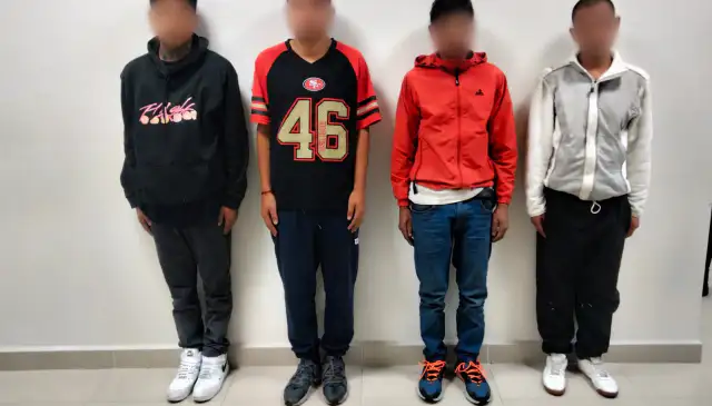 Operativo de seguridad en una calle de San Rafael Chamapa, Naucalpan