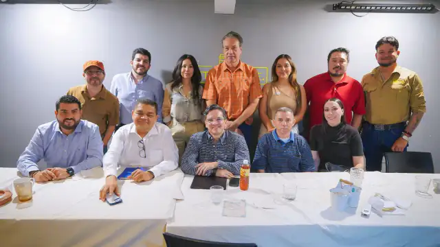 Reunión entre funcionarios y empresarios en Culiacán, Sinaloa