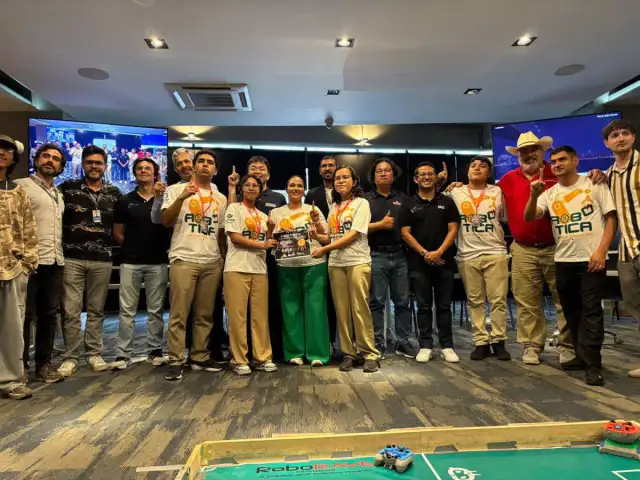 Estudiantes del CONALEP Tamaulipas en competencia de robótica