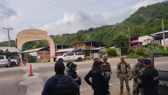 Patrullaje de fuerzas de seguridad en comunidades rurales de Guerrero