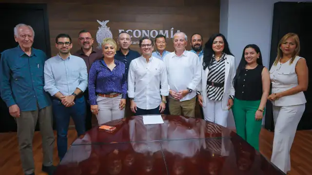 Reunión entre funcionarios y comerciantes en Sinaloa