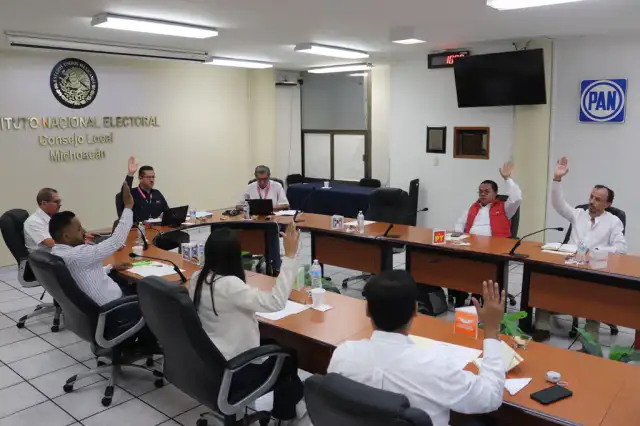 Reunión de la Comisión Local de Vigilancia del INE en Michoacán