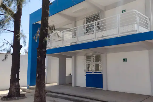 Vista de las obras de ampliación en la Escuela Primaria Catalina D’Erzell en Guanajuato