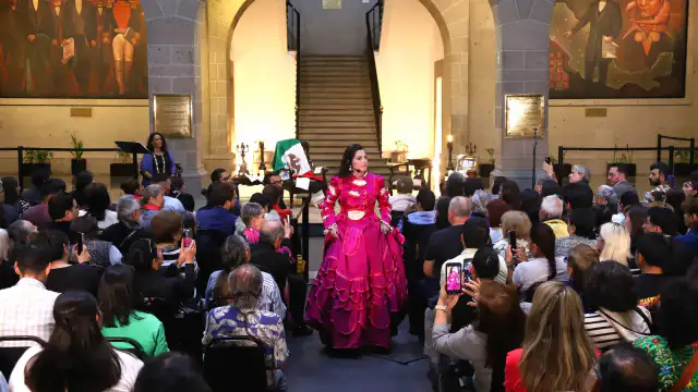 Escenario teatral en la Casona de Xicoténcatl durante la Noche de Museos