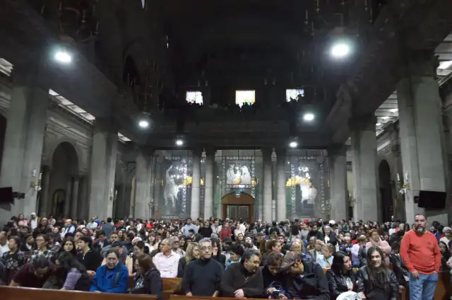 Concierto de la Orquesta Filarmónica de Toluca en la Catedral con gran afluencia de público