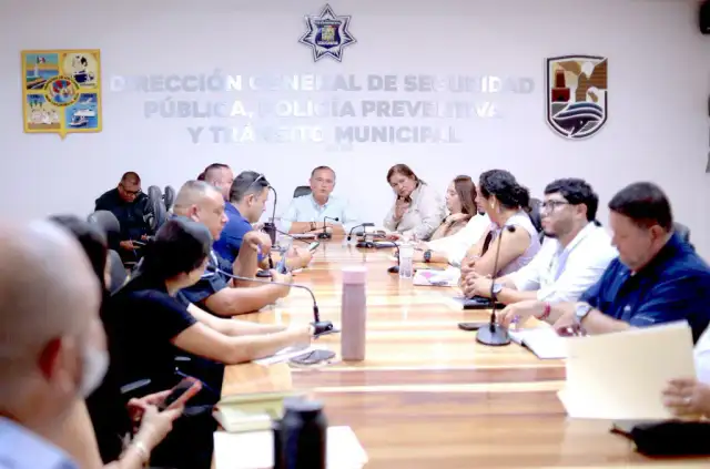 Reunión de logística para festividades patrias en Los Cabos