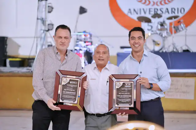 Comerciantes y tianguistas durante un evento en Querétaro