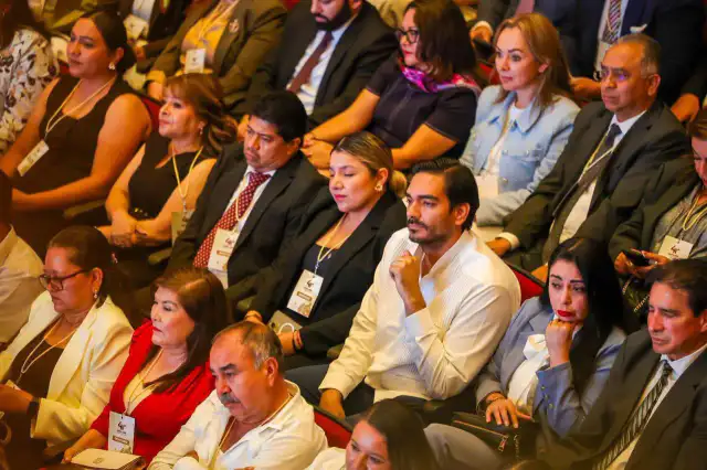 Reunión institucional entre autoridades municipales y estatales de Tamaulipas