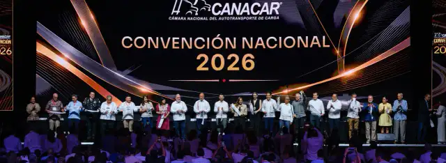 Transportistas durante la Convención Nacional CANACAR 2026 en Cancún