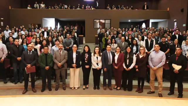 Funcionarios del Gobierno de Zacatecas en reunión de planeación presupuestaria.