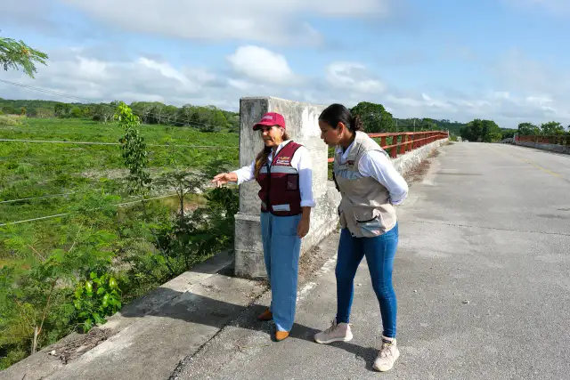 Puente carretero hacia Nuevo Bécar en Othón P. Blanco, Quintana Roo