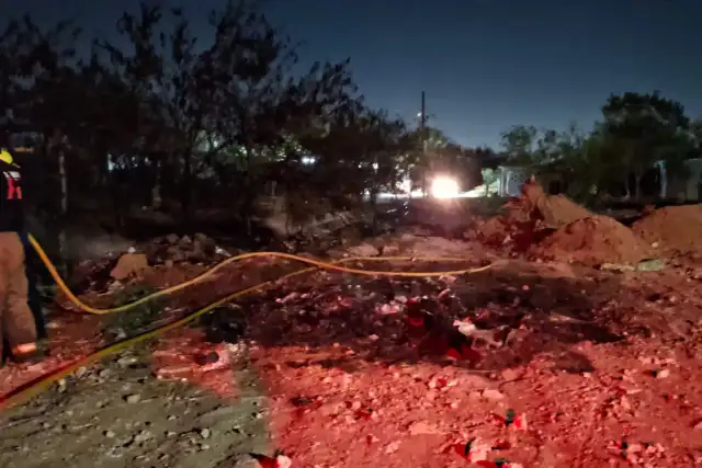 Terreno baldío con hierba seca en una zona urbana de Reynosa