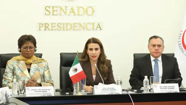 Reunión entre senadores mexicanos y la embajadora de Ruanda en el Senado
