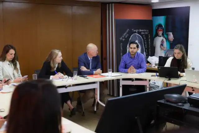Jóvenes sinaloenses durante una visita a organismos de la ONU en México