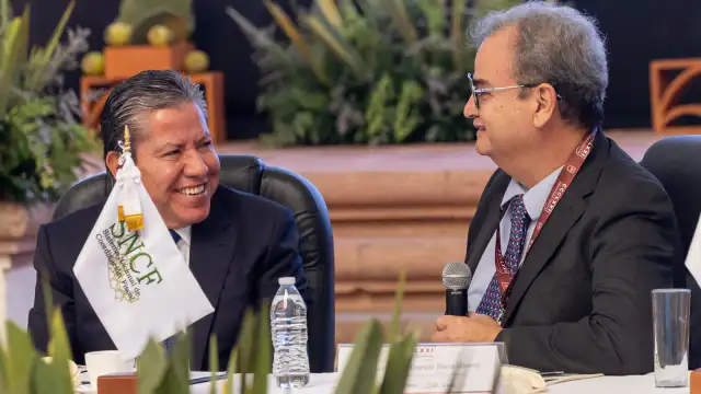 Reunión de funcionarios fiscales en Guadalupe, Zacatecas, con autoridades estatales y federales