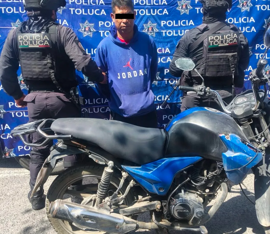 Motocicletas aseguradas por la policía municipal de Toluca durante operativo