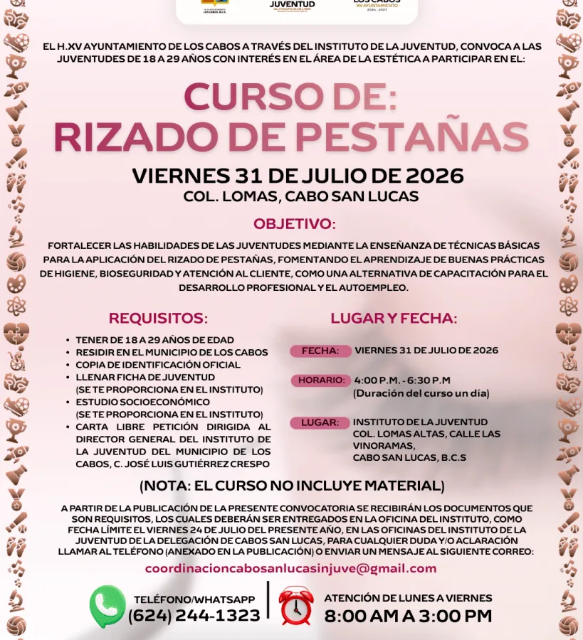 Jóvenes en un taller de capacitación de rizado de pestañas en Los Cabos