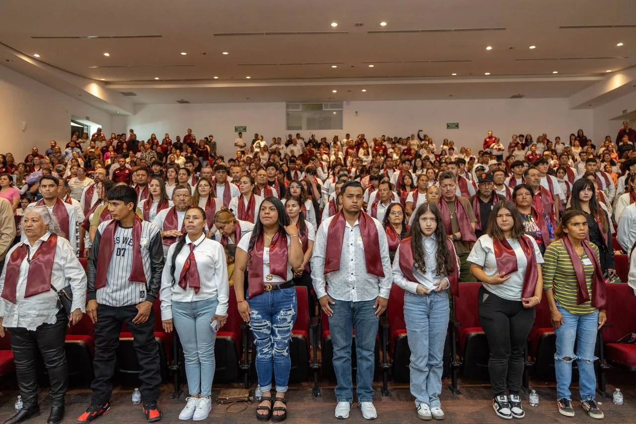 Entrega de constancias de alfabetización a adultos mayores en Zacatecas